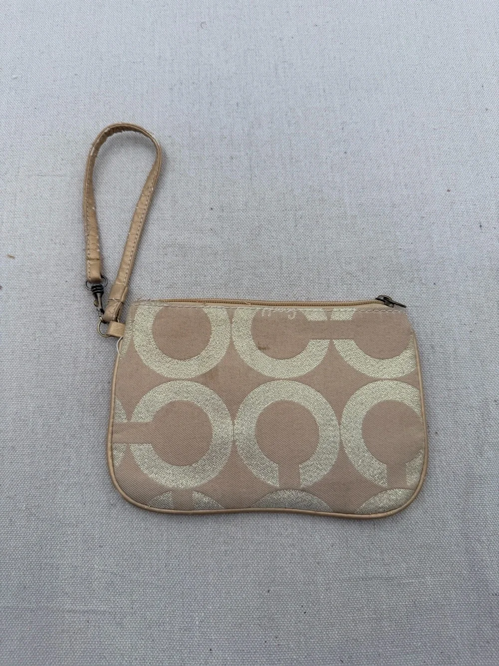 Coach beige signature